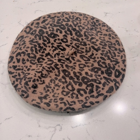 NWT I.N.C International Concepts Women’s Leopard Print Wool Blend Beret hat … - Picture 7 of 7